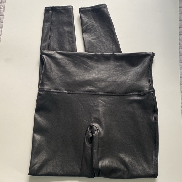 Spanx Faux Leather Leggings Black Size Large - Picture 6 of 9